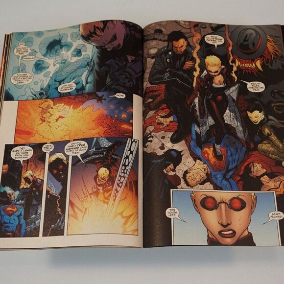 2 Issues JLA 2004 Justice League Of America #100 Schism #105 Womans Work - Picture 8 of 10